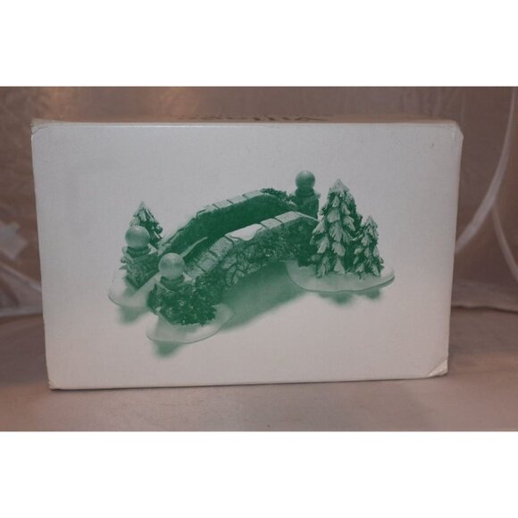 Dept 56 Village Accessories - Stone Footbridge - Picture 5 of 6